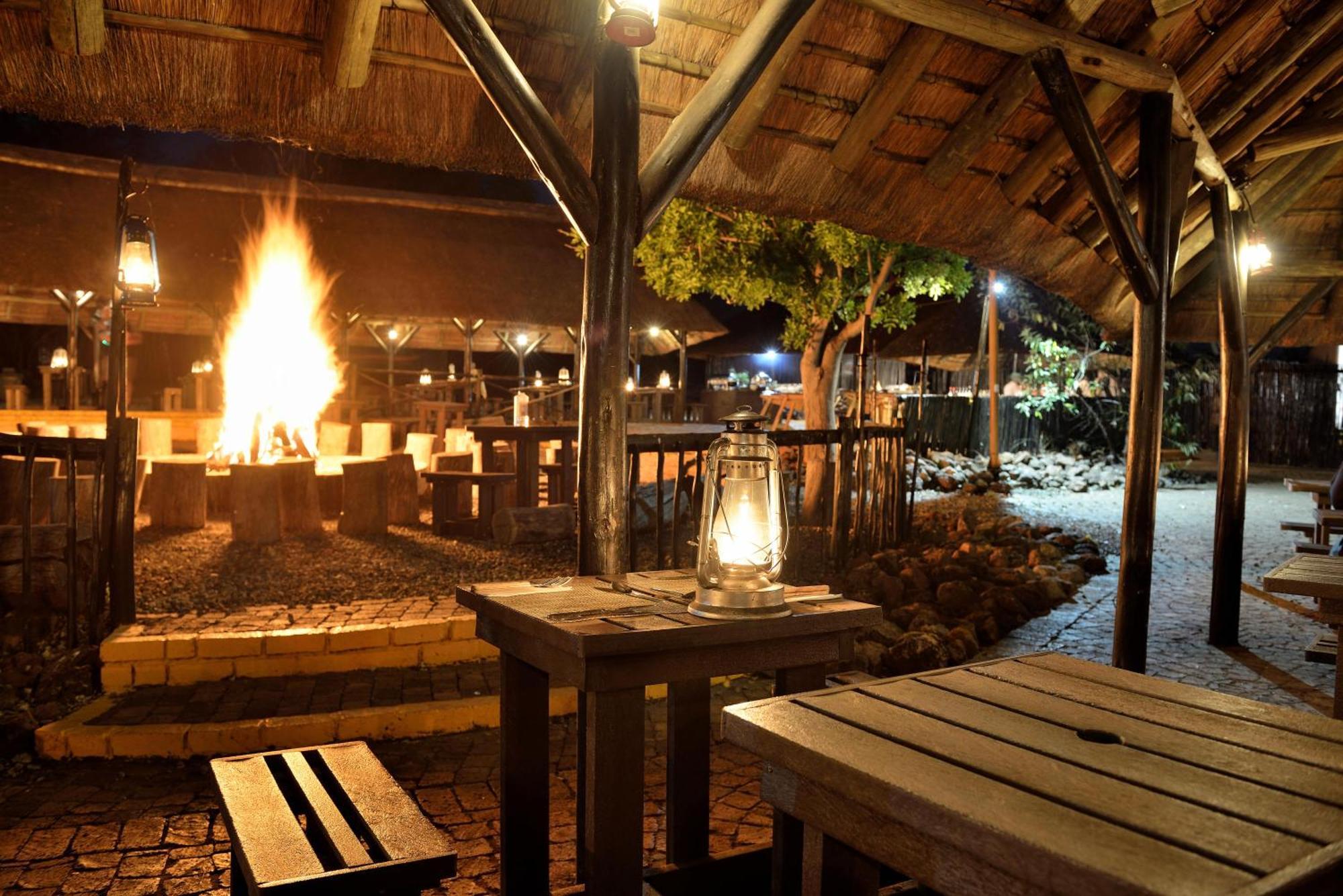 Bakubung Bush Lodge Ледіг Екстер'єр фото