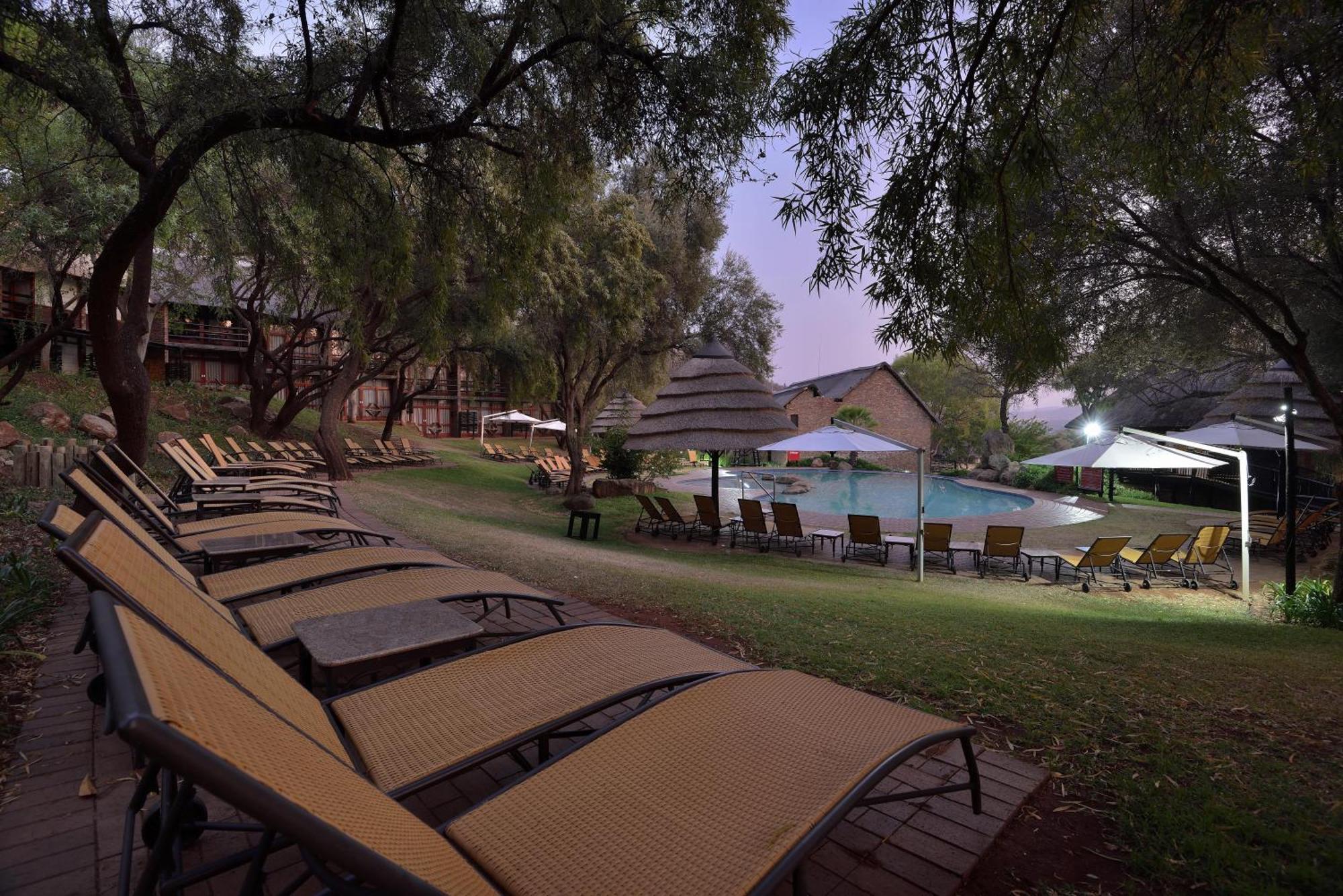 Bakubung Bush Lodge Ледіг Екстер'єр фото