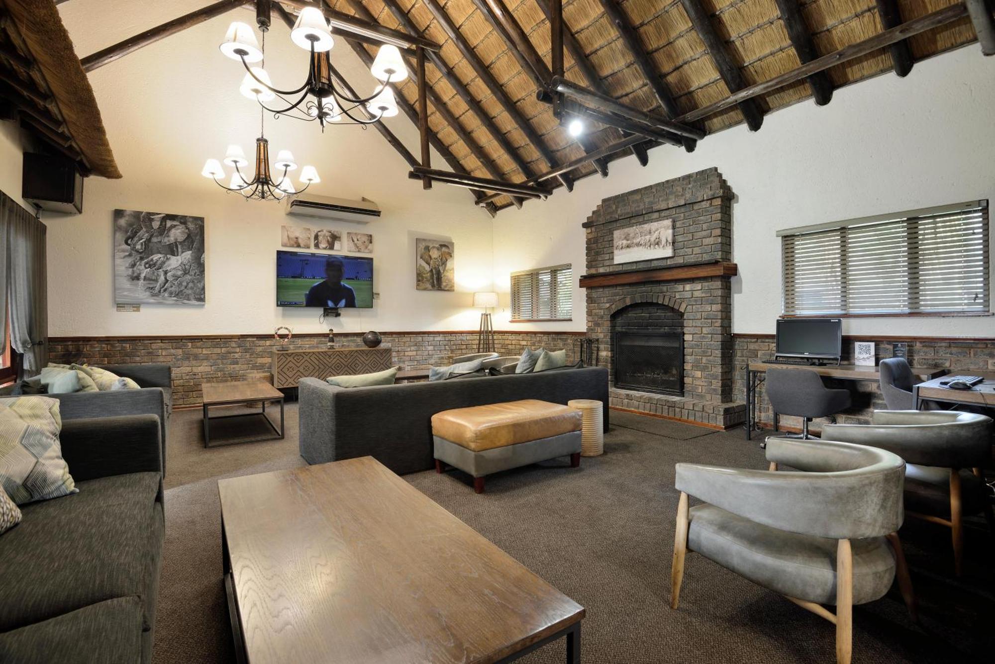 Bakubung Bush Lodge Ледіг Екстер'єр фото