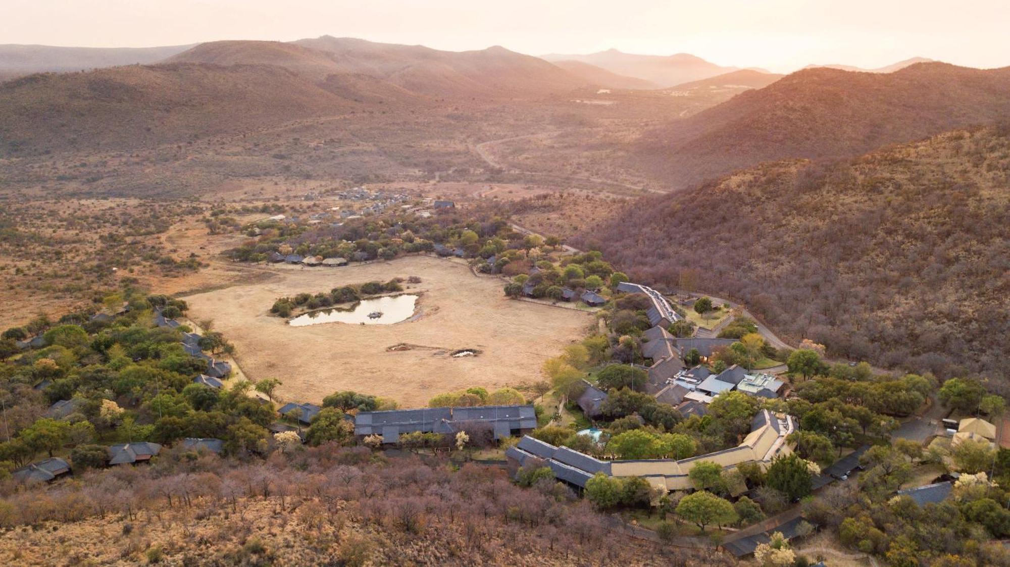 Bakubung Bush Lodge Ледіг Екстер'єр фото