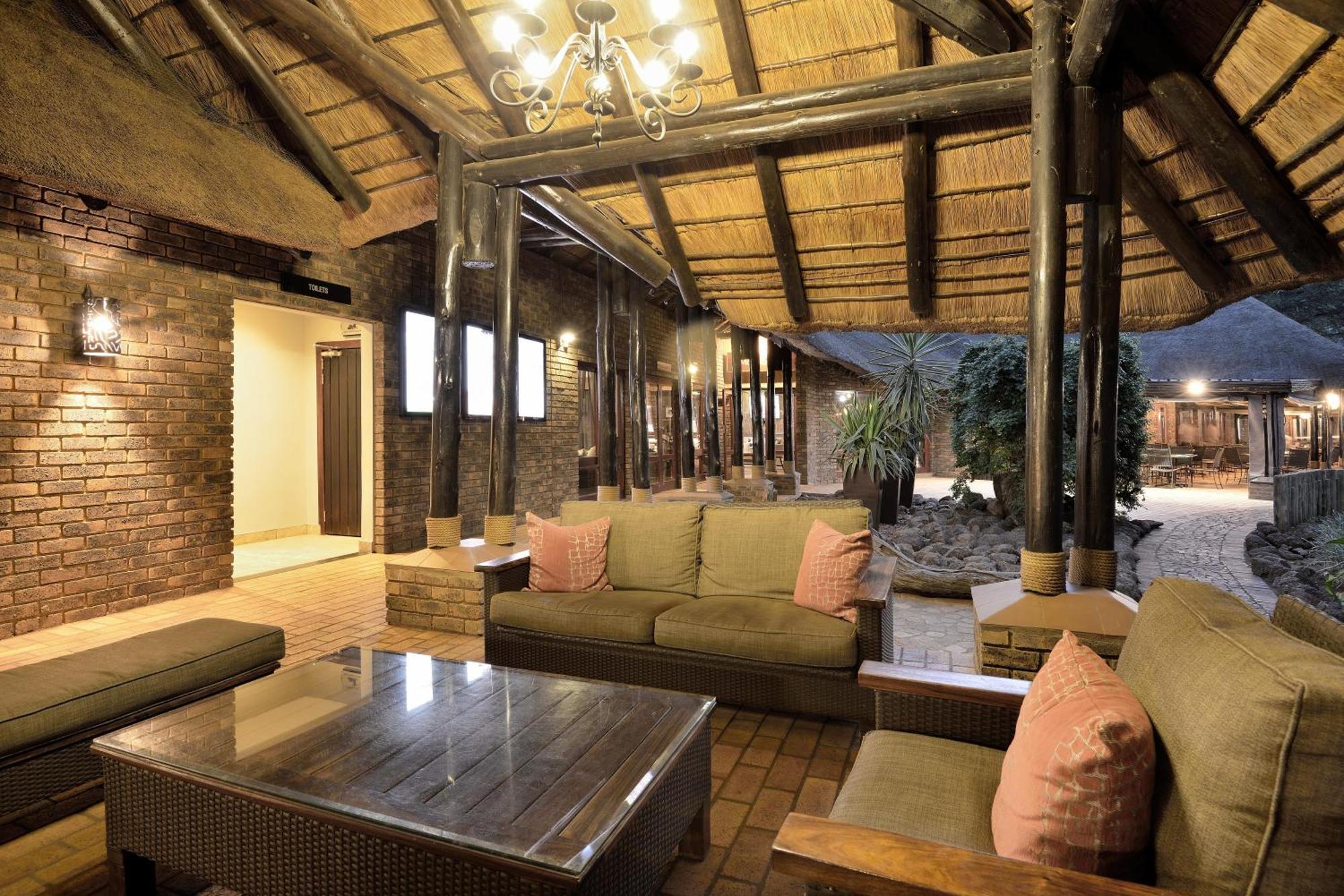 Bakubung Bush Lodge Ледіг Екстер'єр фото